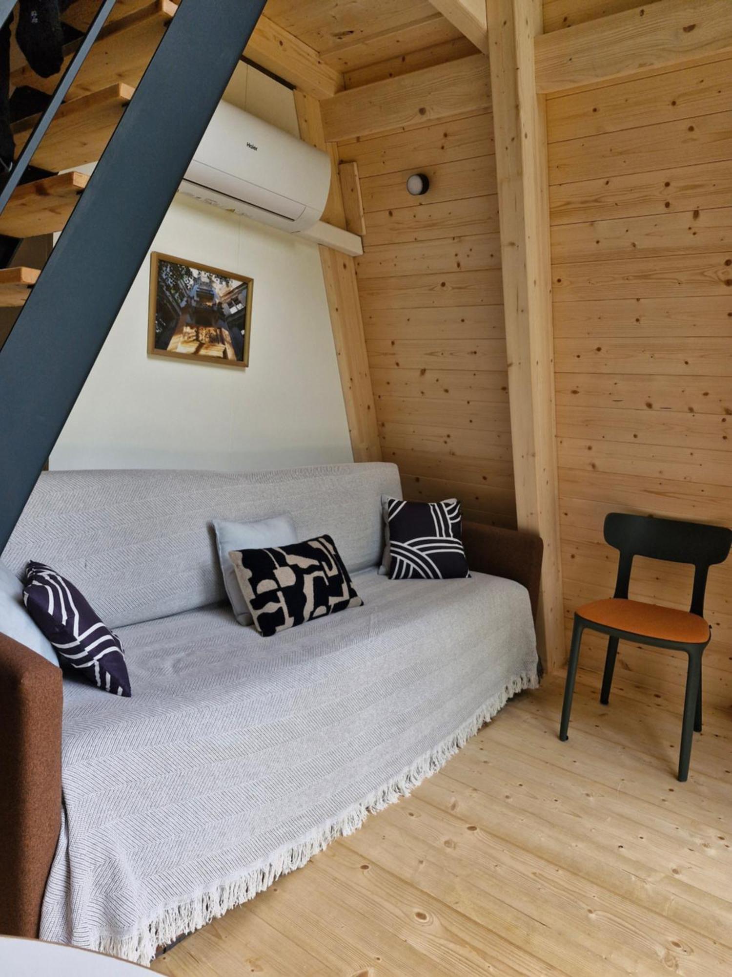 Ecolodges De Reve Dans Un Chateau De Conte De Fees Les-Trois-Moutiers Room photo